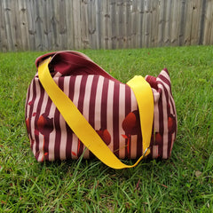 Earthy and neutral colors, perfect to match with any clothing you may have. The Reblossom Brown Tote is what you need to complete your wardrobe. Beautiful print inside for inspiration. A beautiful combination of stripes and tulips. - Made with soft neoprene fabric, 92% polyester, 8% spandex - With an easy 44